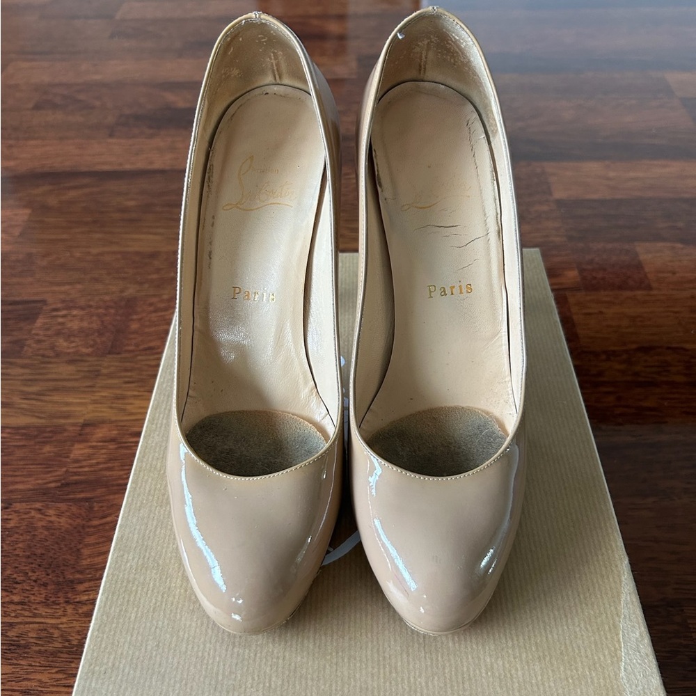 Christian Louboutin Tan Patent Leather Heels Elegant Design